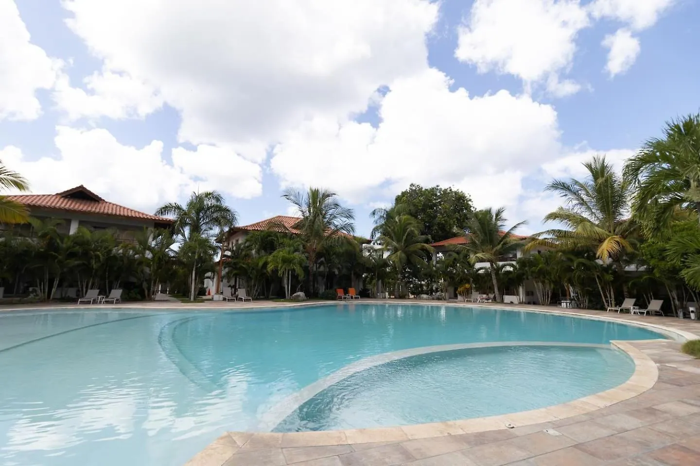 Coastal Luxury 2-Bed W Pool Access In Bayahibe Apartment