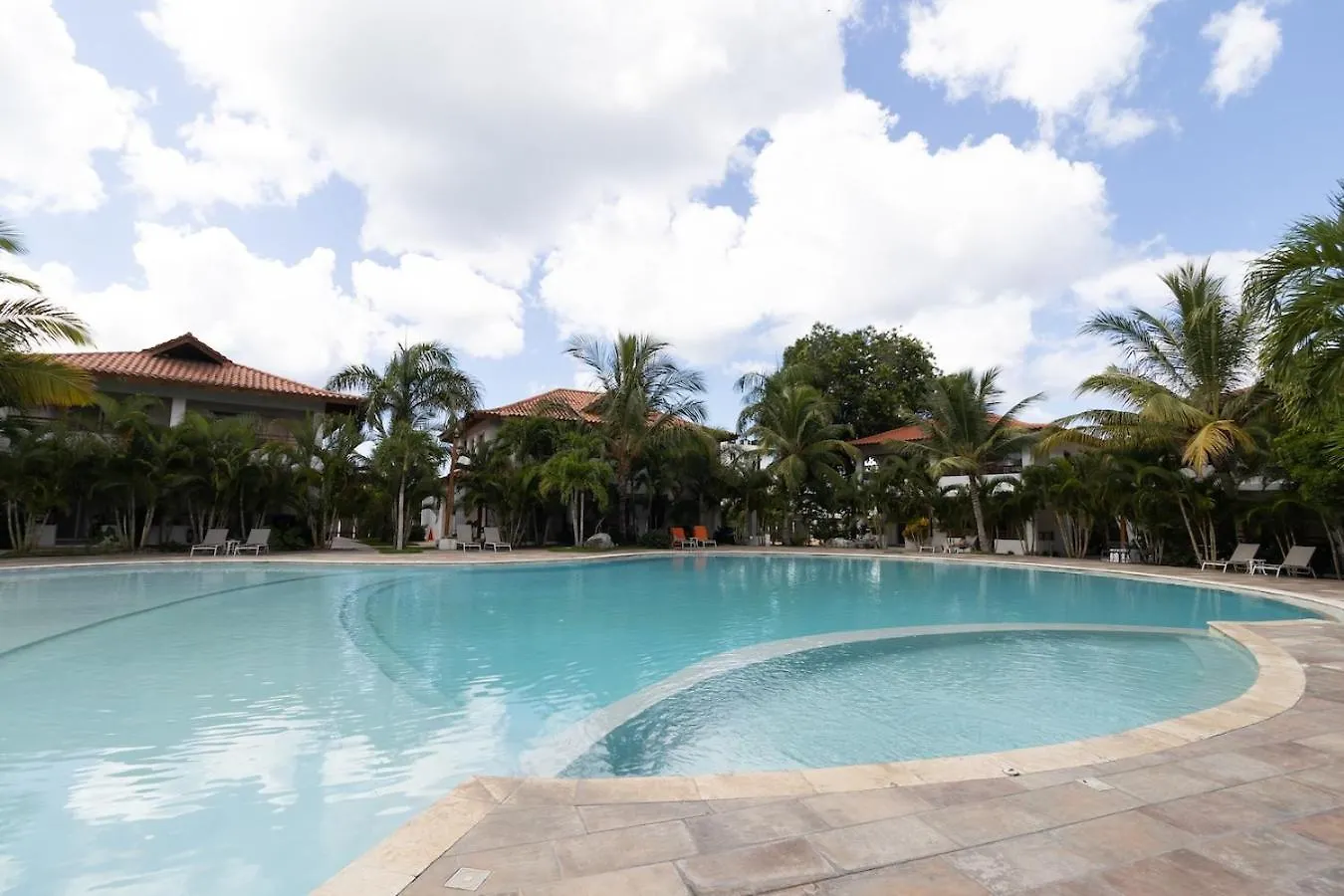 Coastal Luxury 2-Bed W Pool Access In Bayahibe Apartment