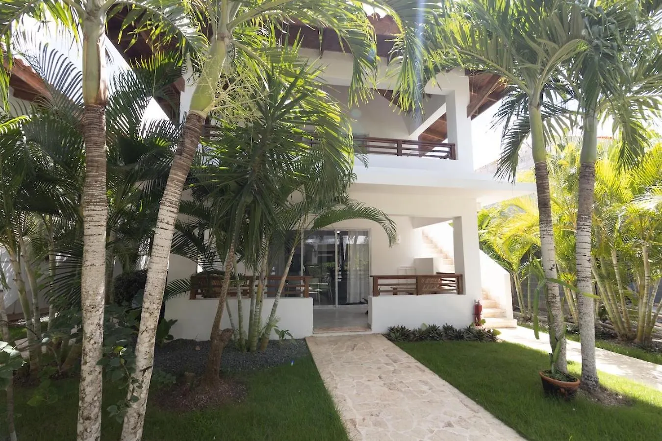 Coastal Luxury 2-Bed W Pool Access In Bayahibe Apartment